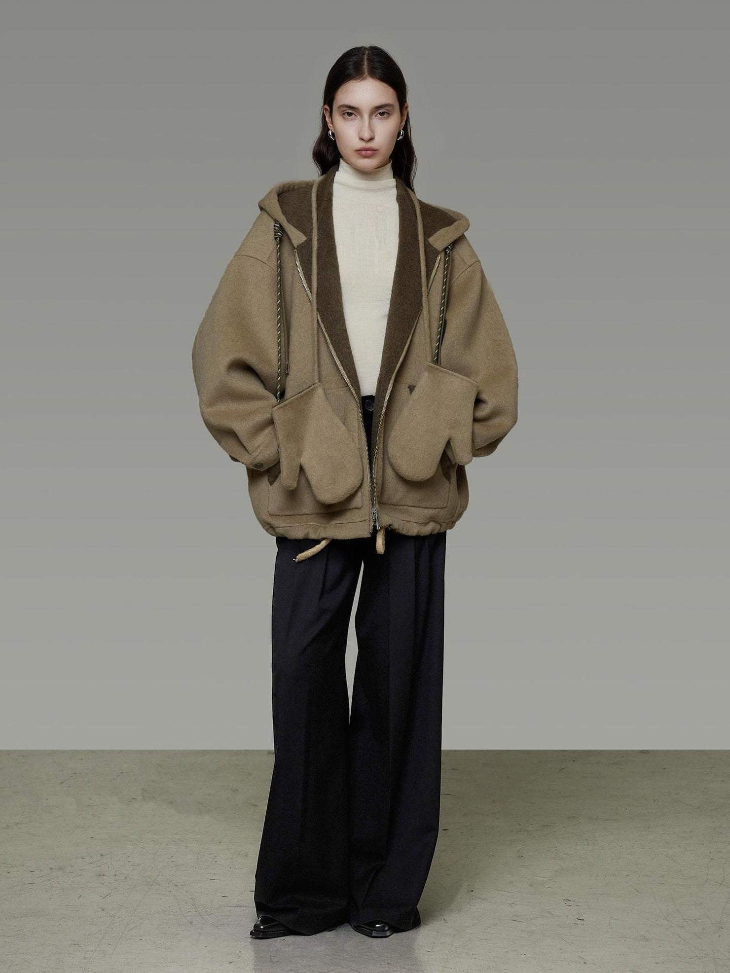 UNSPOKEN 100 Percent Wool Hooded Zip Up Loose Fit Minimalist Commuter 3D Cut Green Jacket