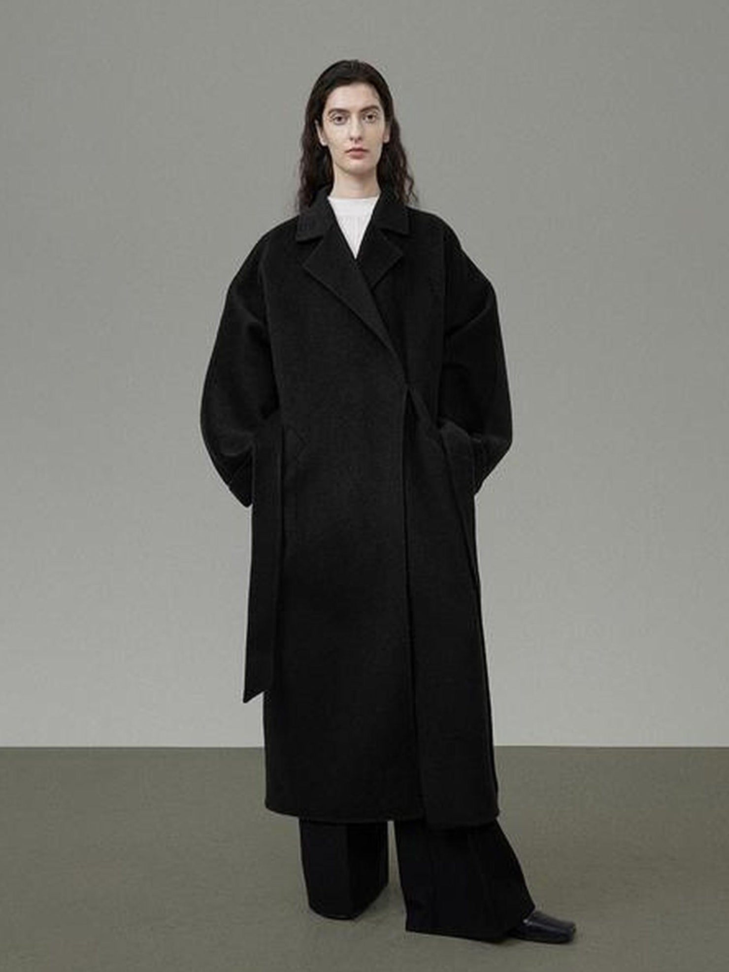 UNSPOKEN 100% Wool Belted Long Straight Minimal Commuter Black Poly Lined Coat