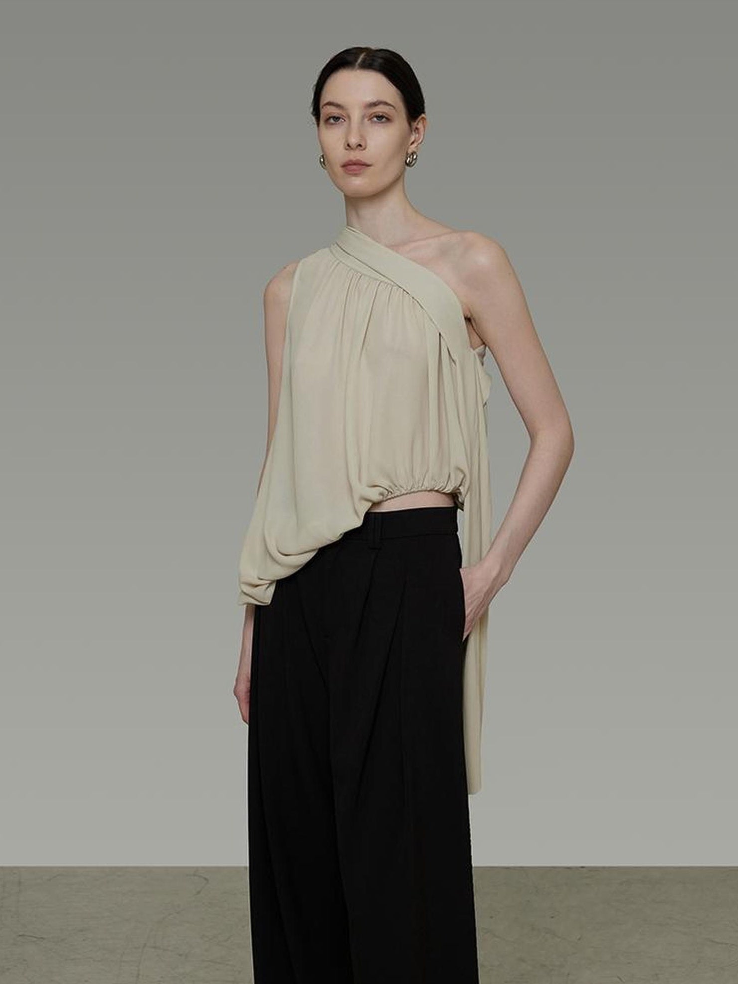 UNSPOKEN Asymmetric One Shoulder Loose Fit Commuter Casual Women Beige Gray Tank Top