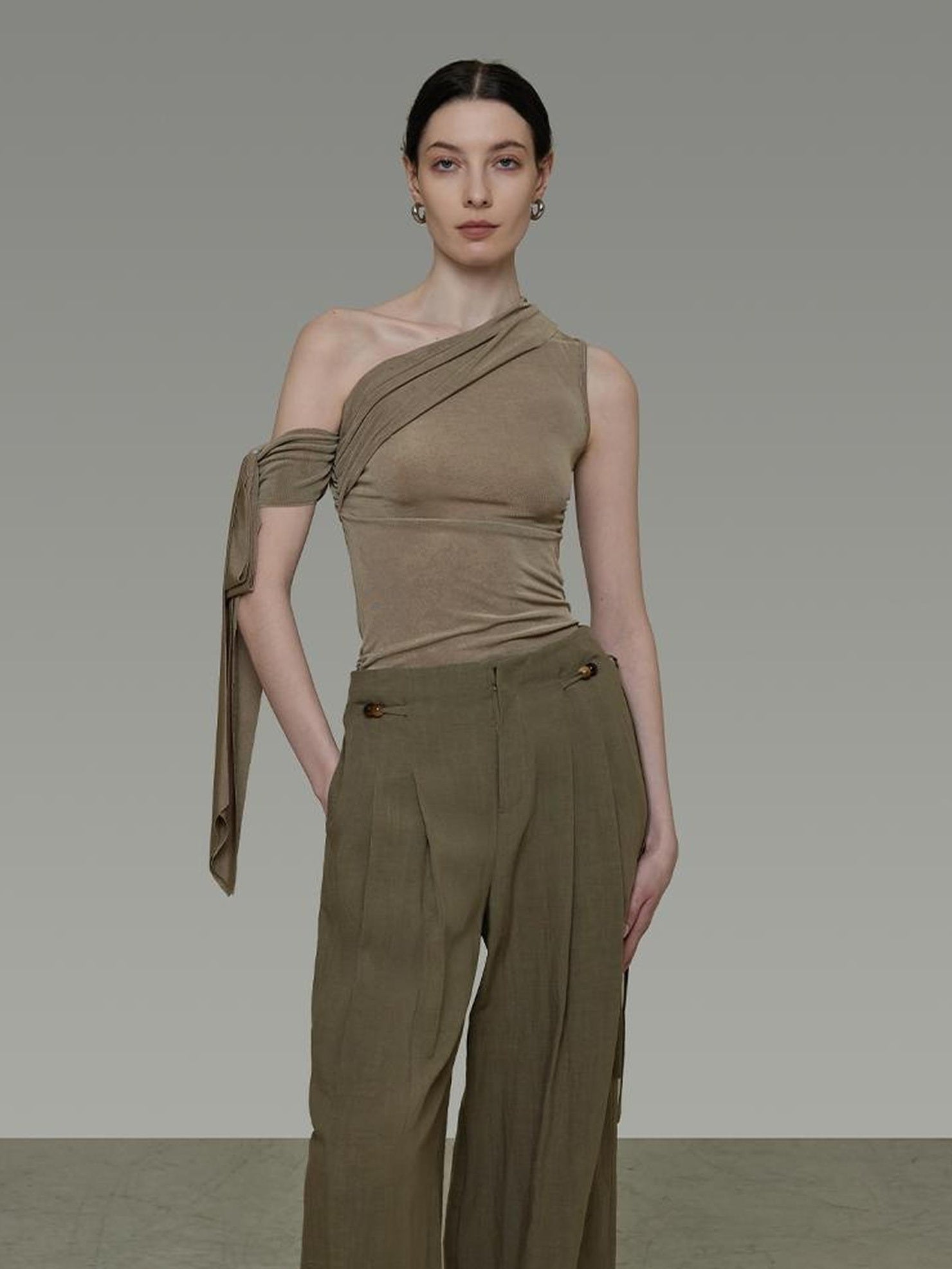 UNSPOKEN Asymmetrical Neckline Slim Fit Tie Detail Office Knit Polyester Tank Top