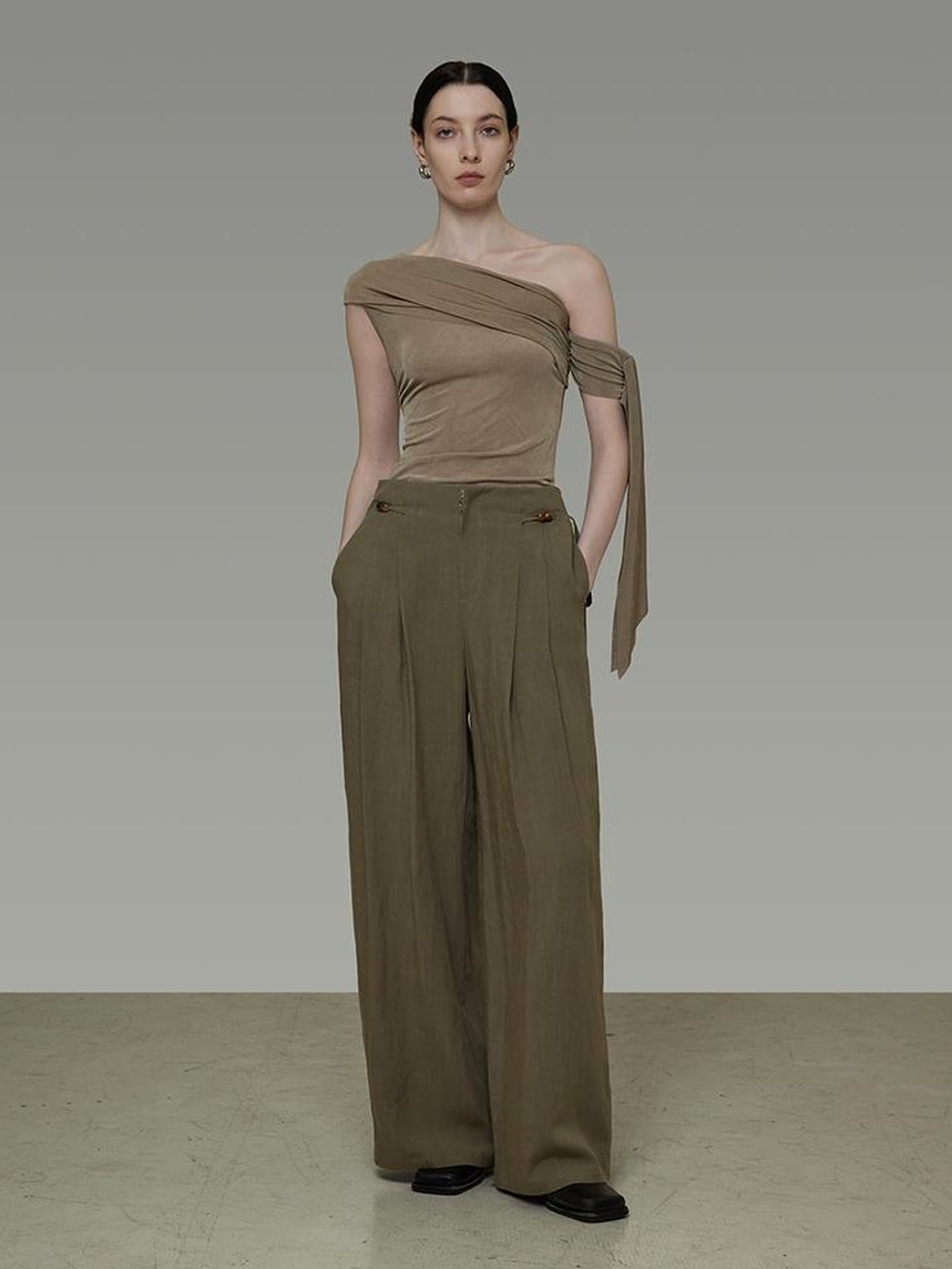 UNSPOKEN Asymmetrical Neckline Slim Fit Tie Detail Office Knit Polyester Tank Top