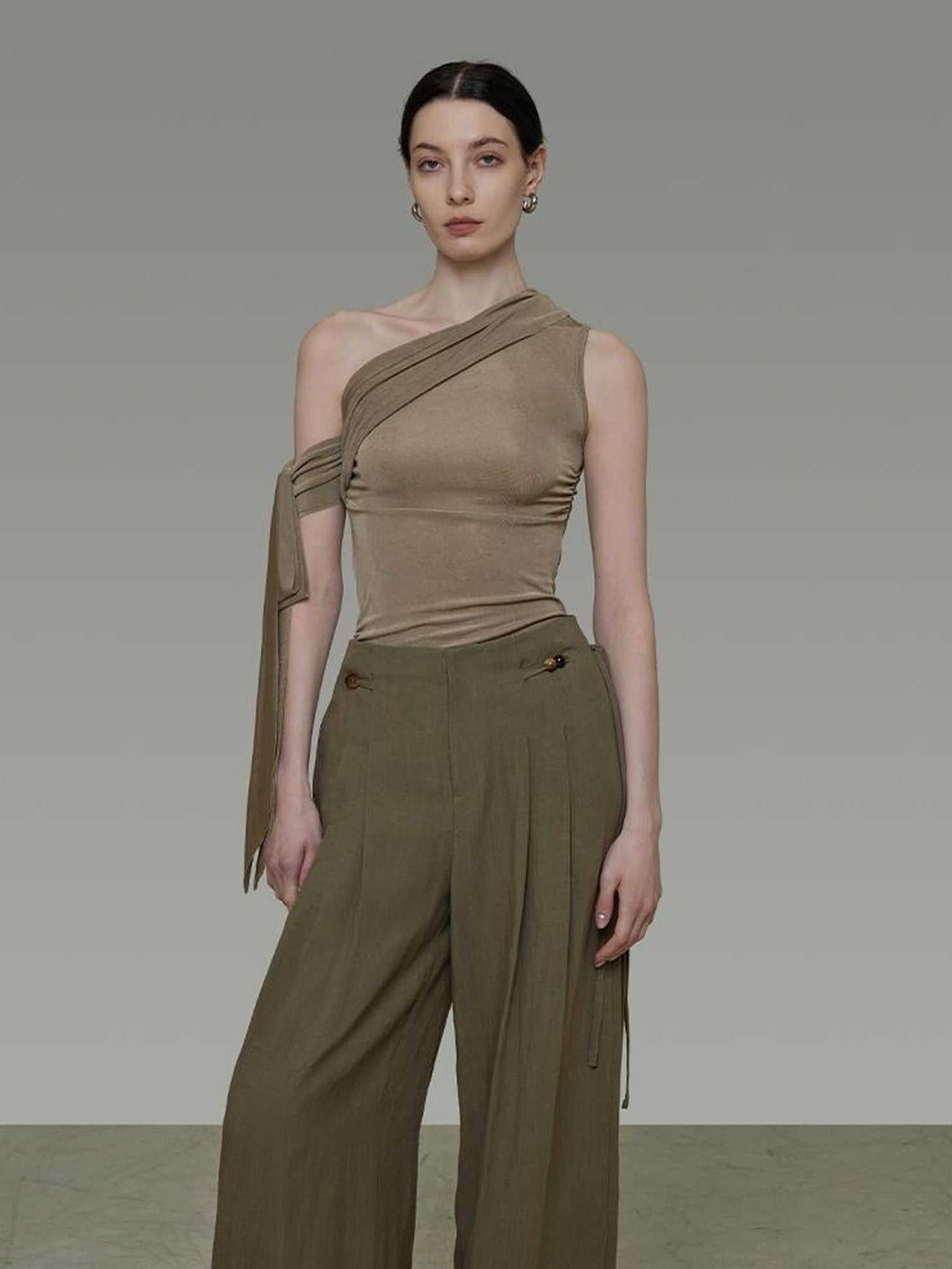 UNSPOKEN Asymmetrical Neckline Slim Fit Tie Detail Office Knit Polyester Tank Top