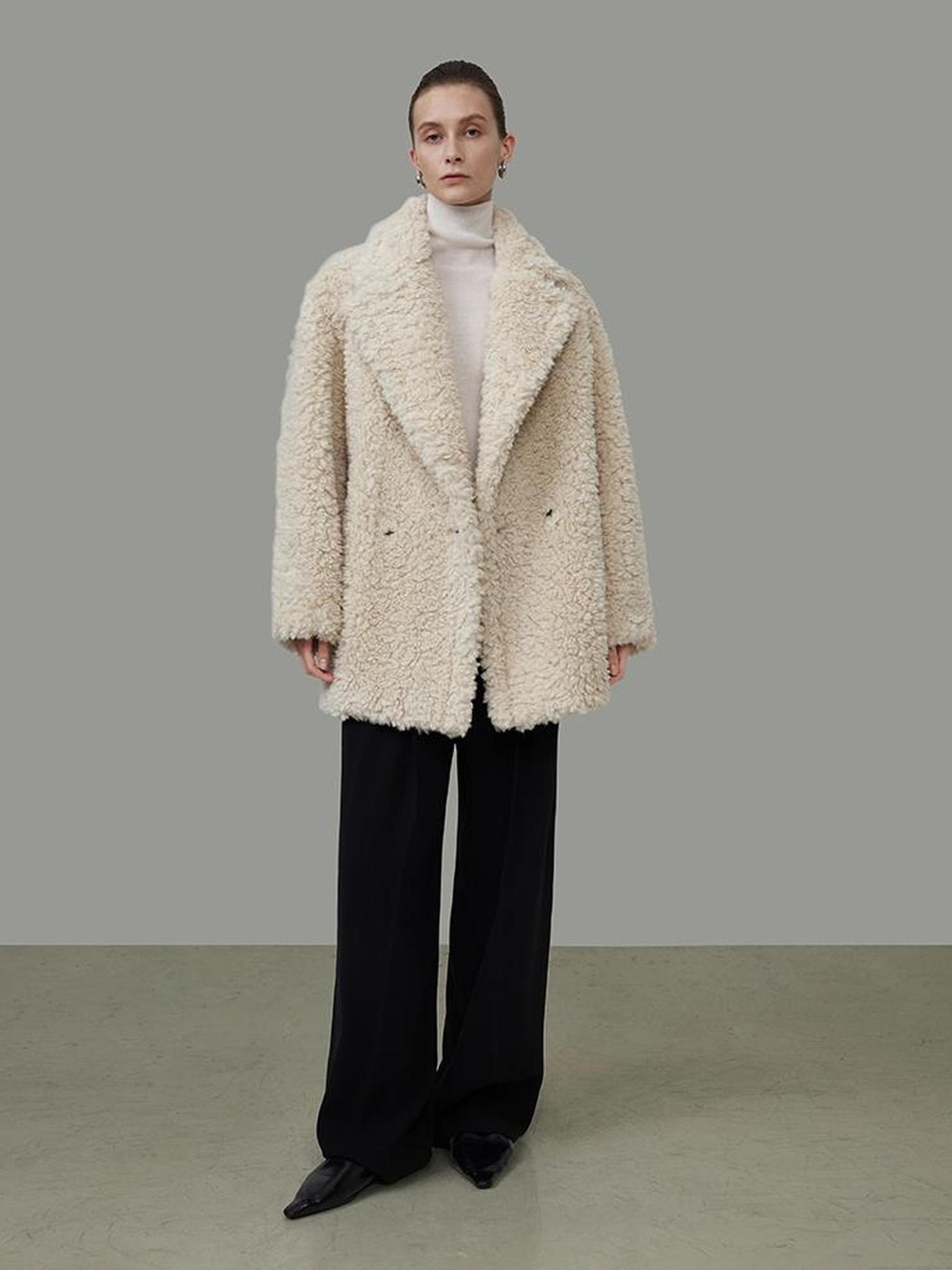 UNSPOKEN Premium Minimal Office Oversized Beige Fur Trim Pocket Women Coat