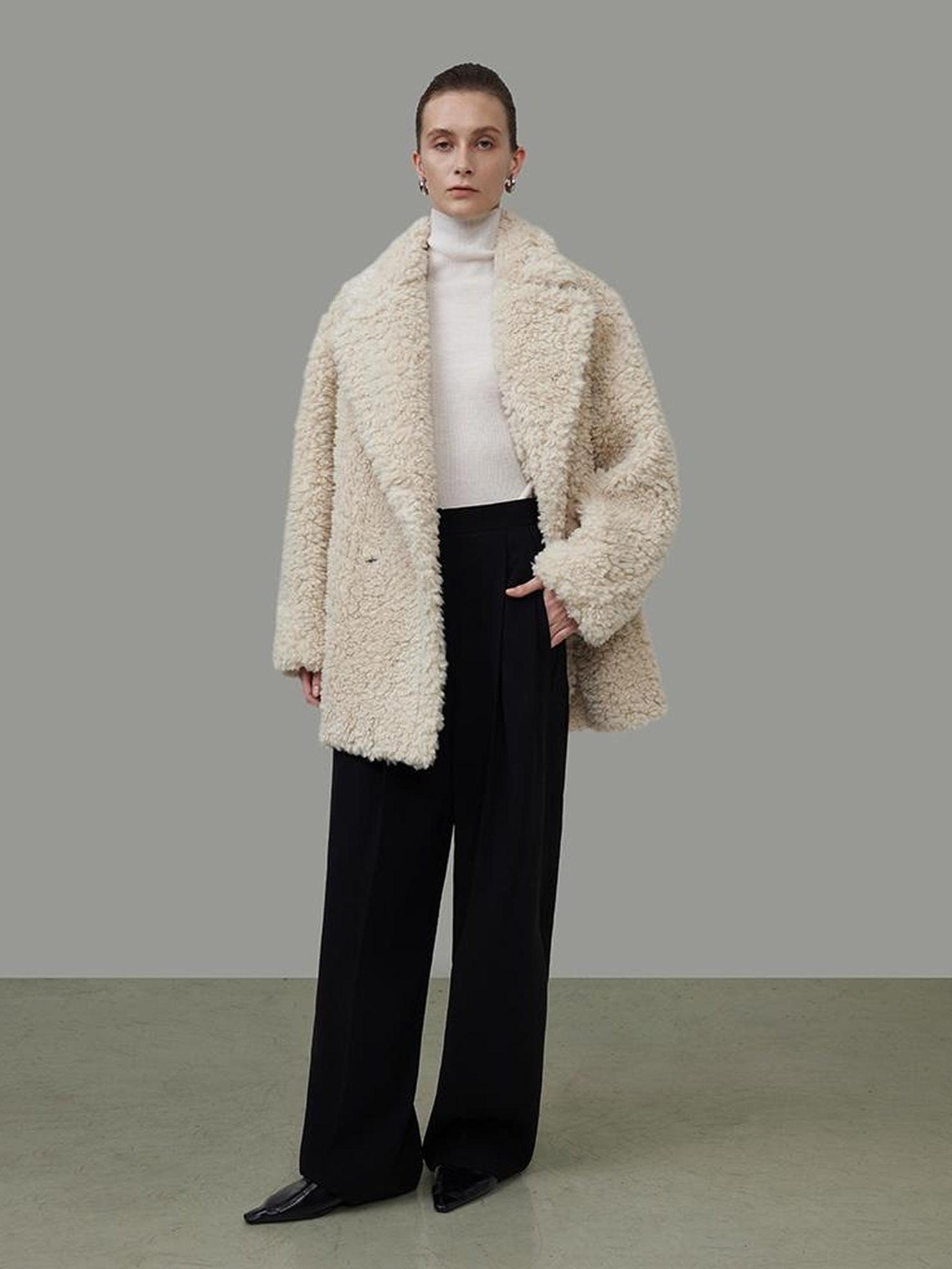 UNSPOKEN Premium Minimal Office Oversized Beige Fur Trim Pocket Women Coat