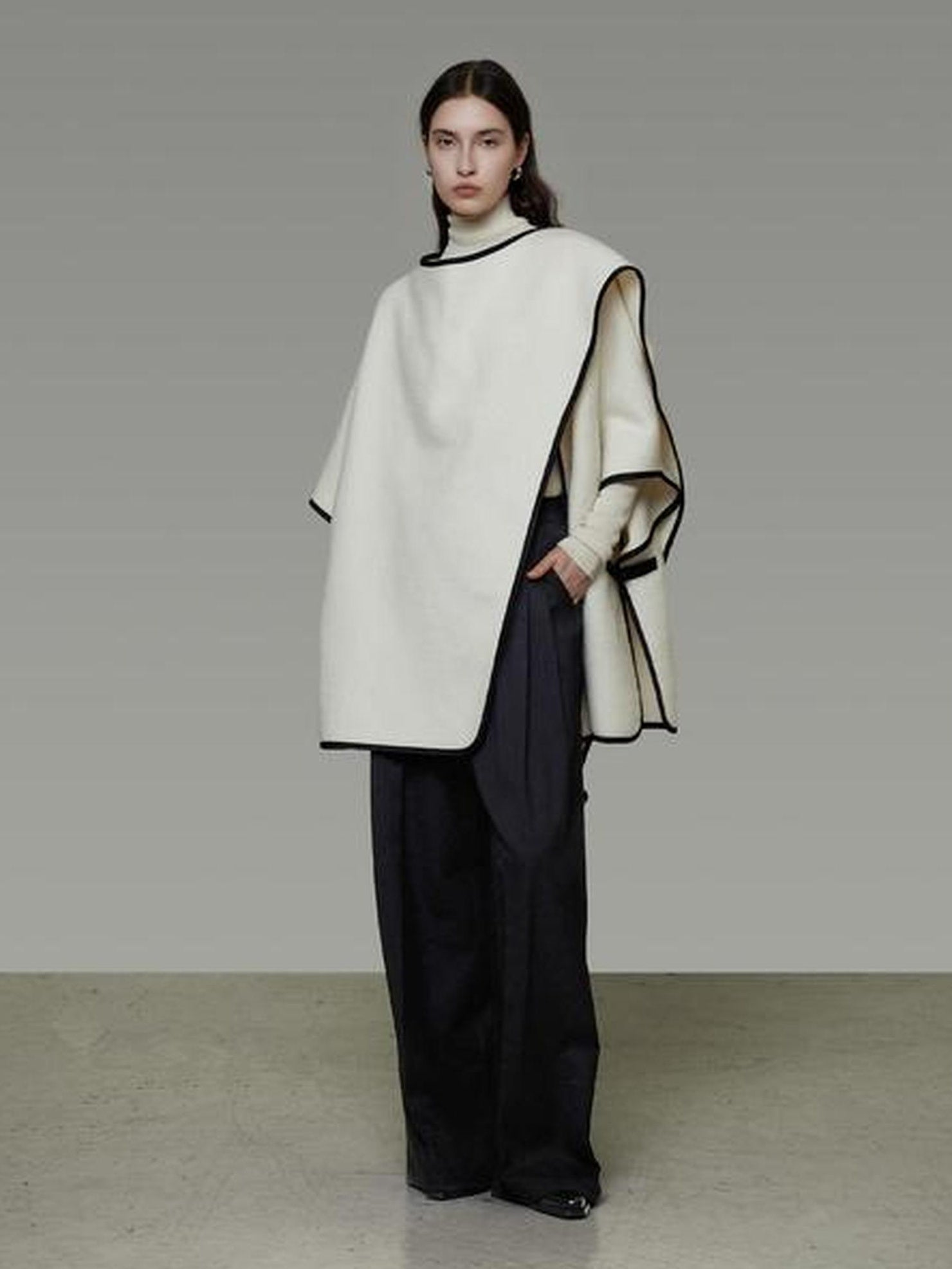 UNSPOKEN Soft Wool Alpaca Blend 3D Tailored Loose Minimal Commuter Knit Poncho