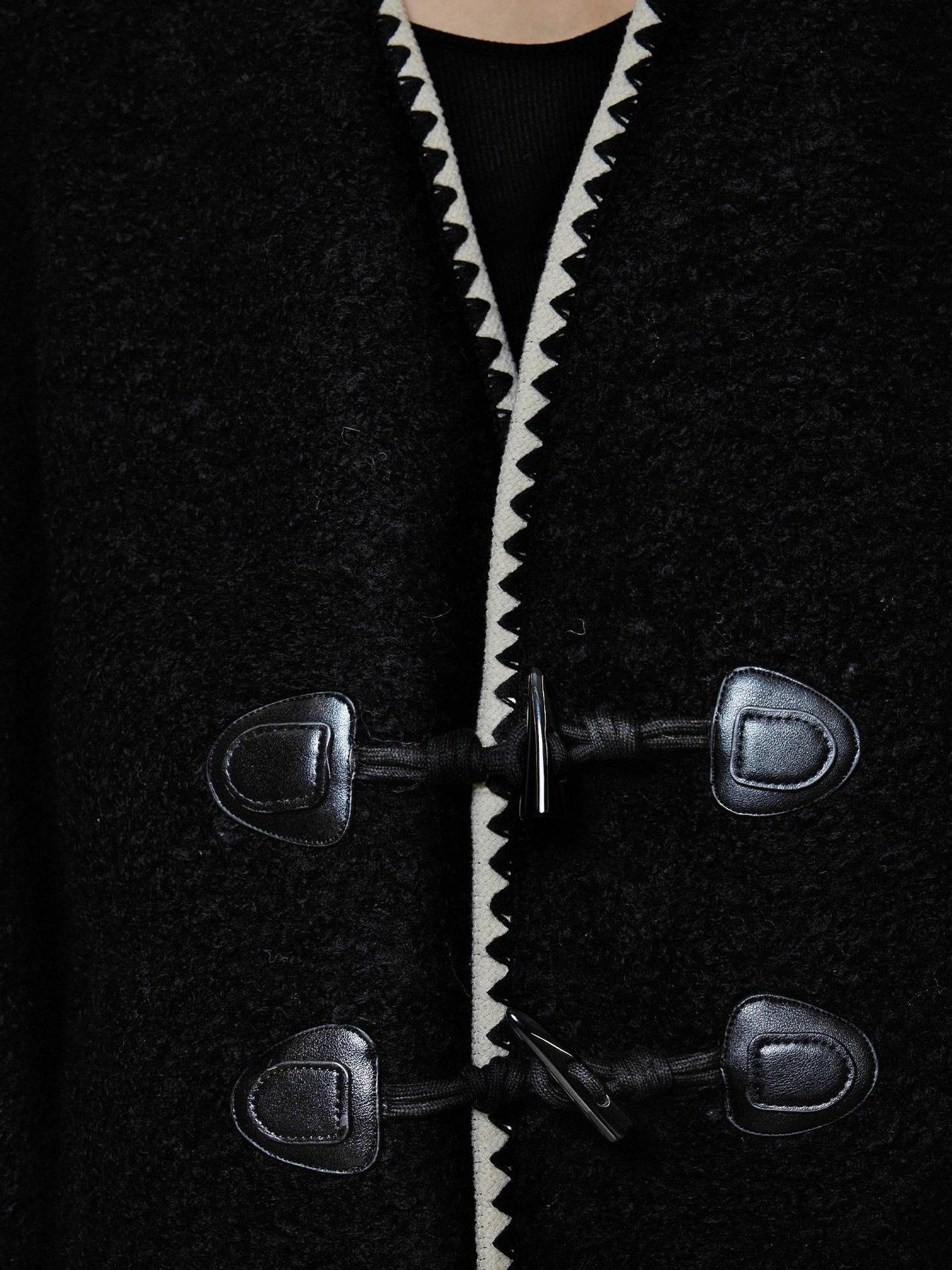 UNSPOKEN Warm Sheep Wool Midlength Loose Minimalist Commuter Black Horn Toggle Coat