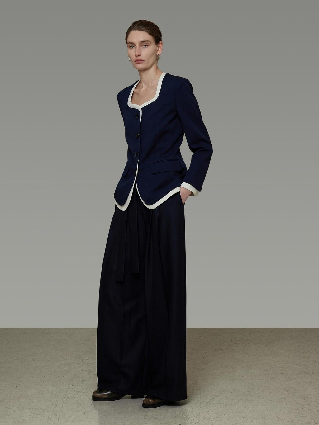 UNSPOKEN Wrinkle Resistant Stretch Commuter Relaxed Button Front Flap Pocket Navy Blouse